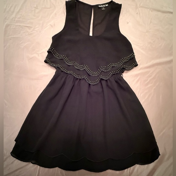 Vintage Y2K Black Sleeveless Scalloped Edge Tiered Mini Dress w/ Beading Small - Picture 2 of 12